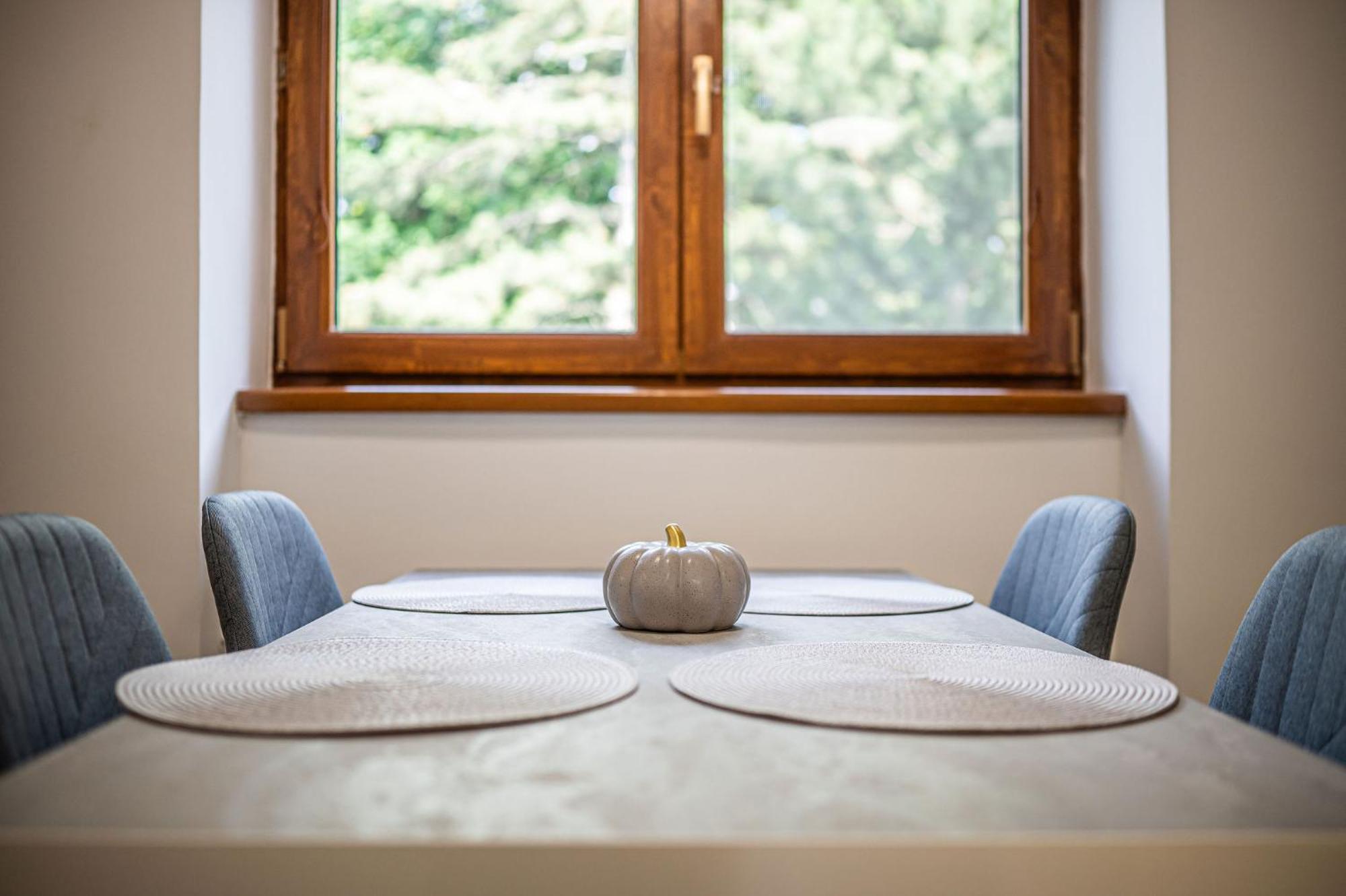 Nitra Castle Suite - Modern Elegance & Serenity Bagian luar foto