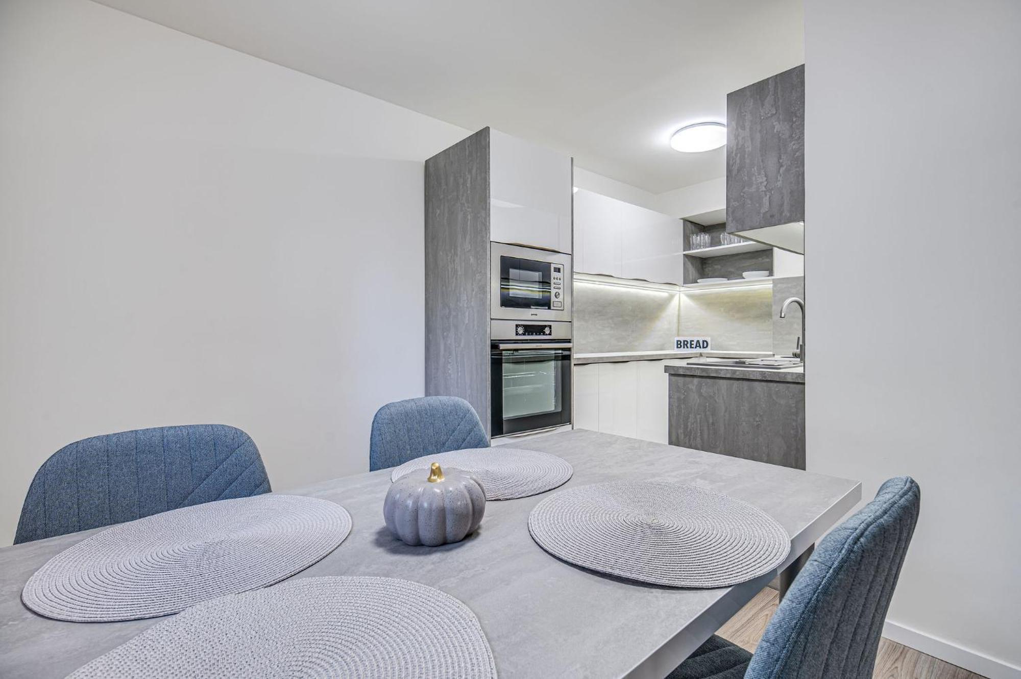 Nitra Castle Suite - Modern Elegance & Serenity Bagian luar foto